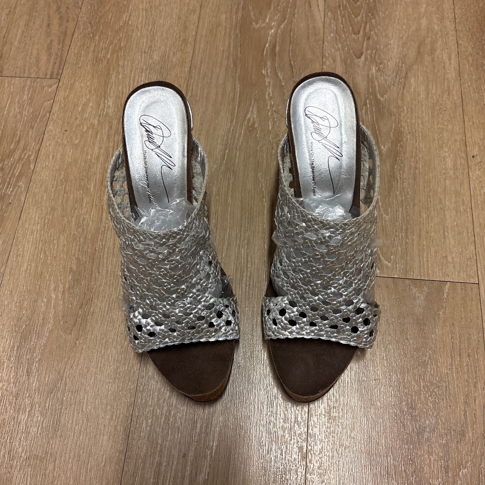 Donald Pliner Silver Leather Lattice Mules size 12M